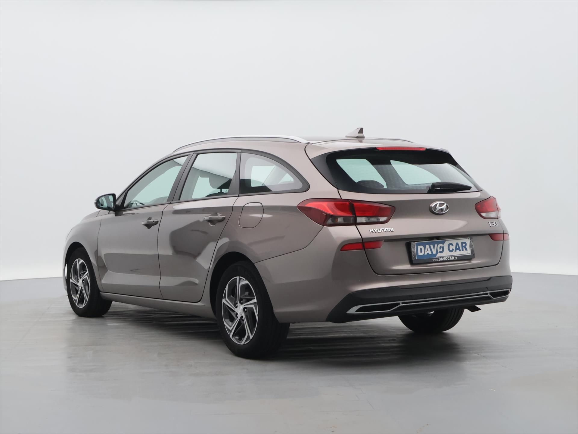 Hyundai i30, 1,0 T-GDI 88kW Start Plus CZ - fotka 5