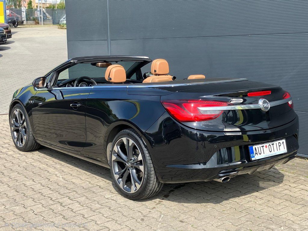 Opel Cascada, COSMO 1.6 TURBO AT6 - fotka 3