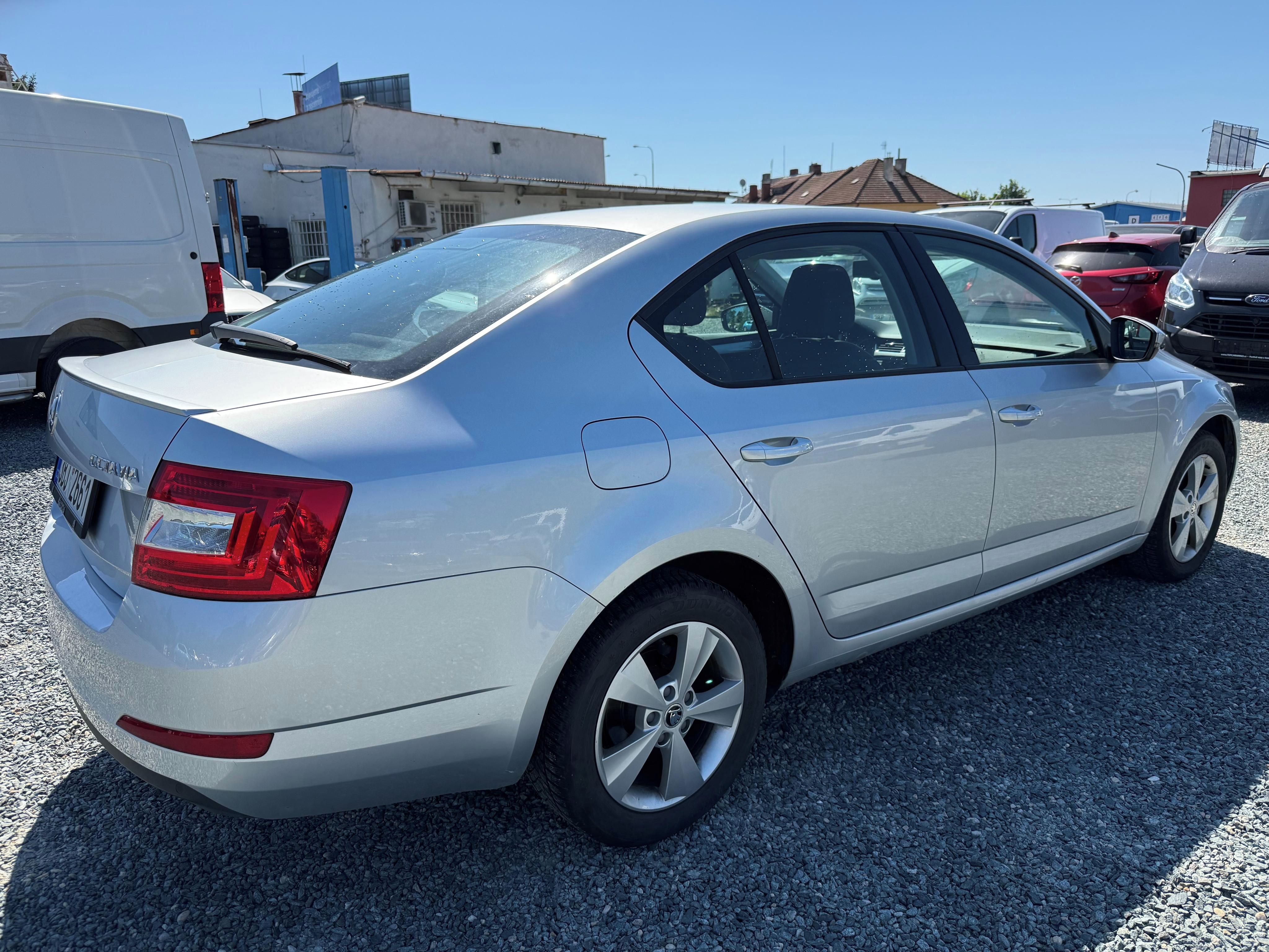 Škoda Octavia, 1.4 TSi 103Kw 122Tis.km - fotka 3