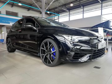 R Performance, 2.0 TSI, 245KW