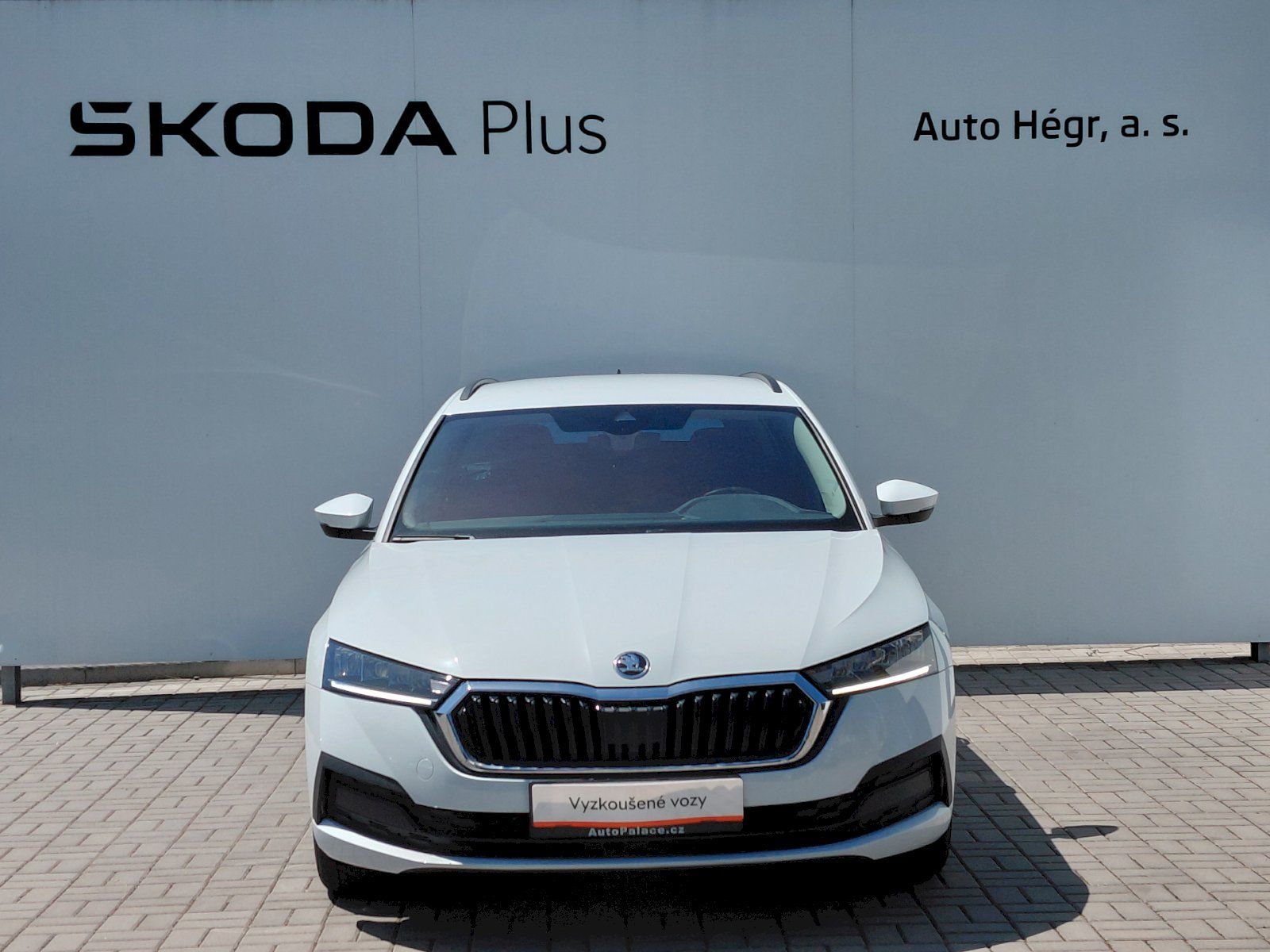 Škoda Octavia, 2.0 TDI 85kW Ambition Combi - fotka 4