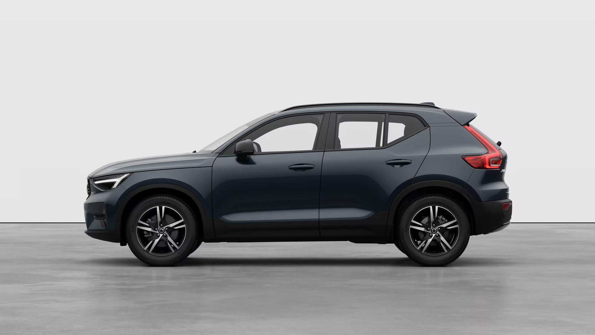 Volvo XC40, B3 2.0L 163 HP AT7 FWD CORE - fotka 2