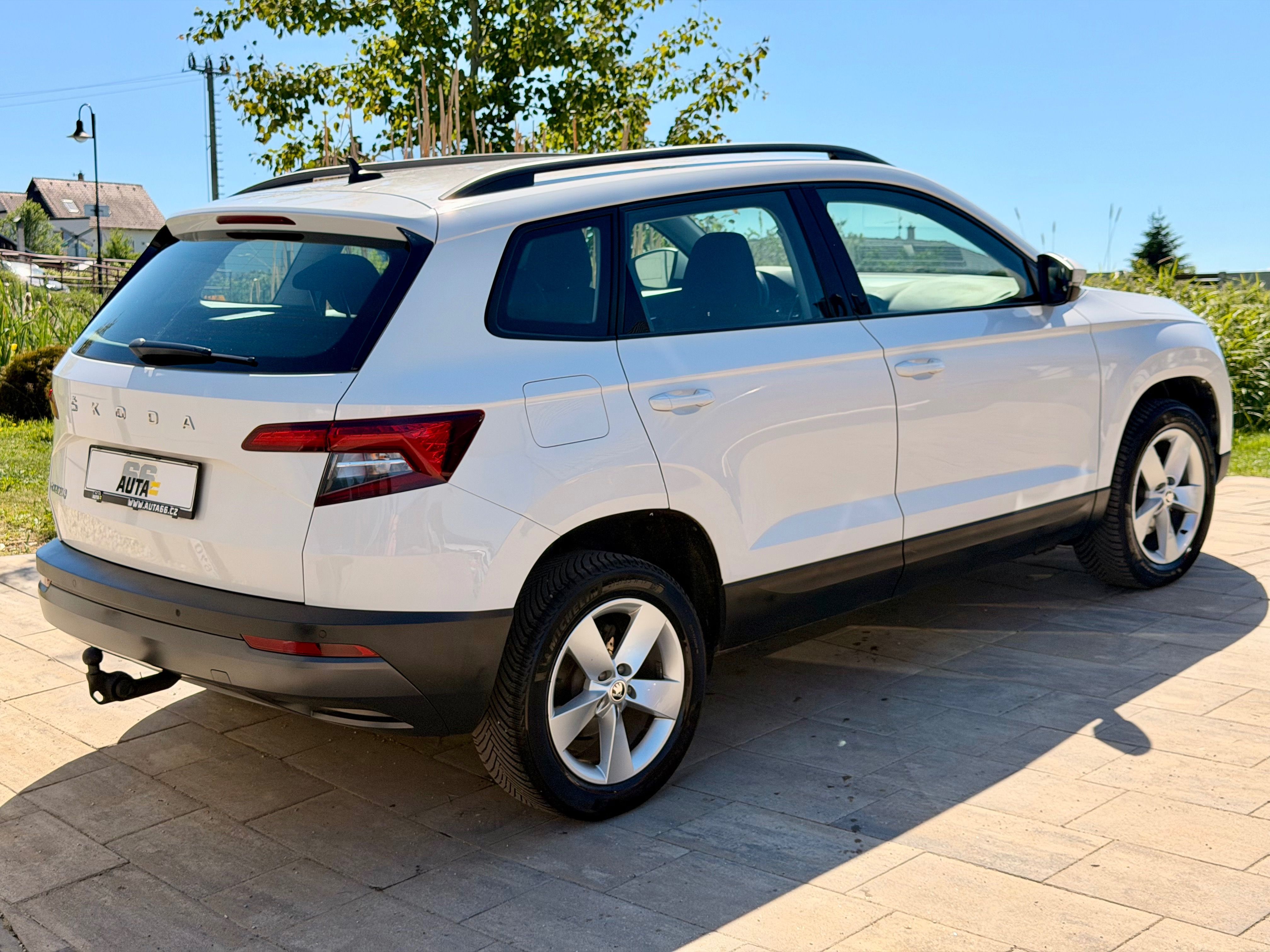 Škoda Karoq, 1.5TSI DSG ČR|DPH|TAŽNÝ|1.MAJ - fotka 4