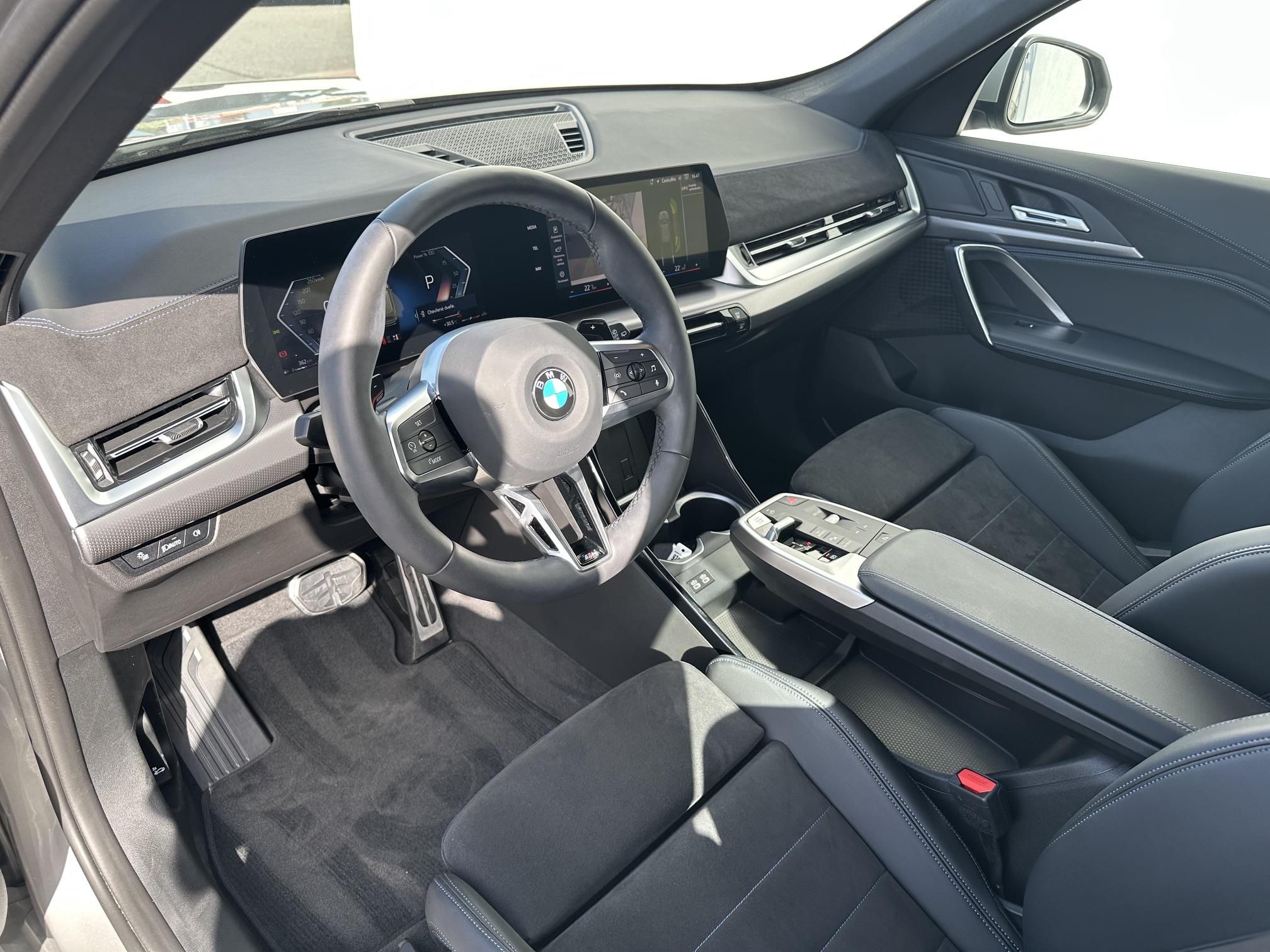 BMW X1, X1 xDrive18i Mpaket - fotka 5