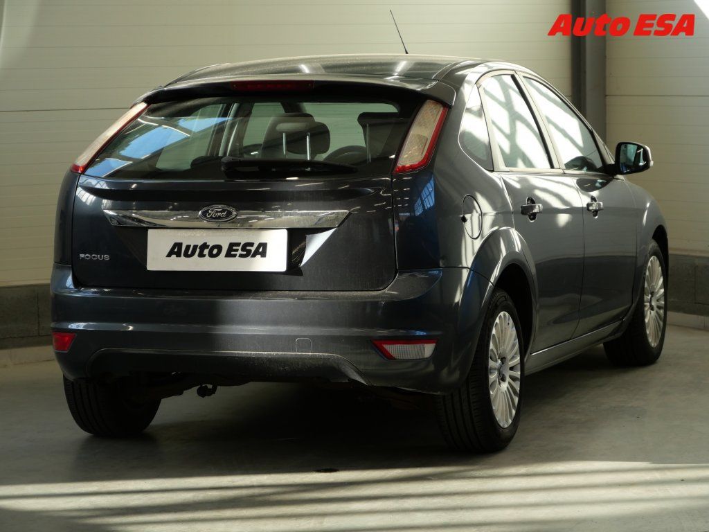 Ford Focus, 2.0i - fotka 4