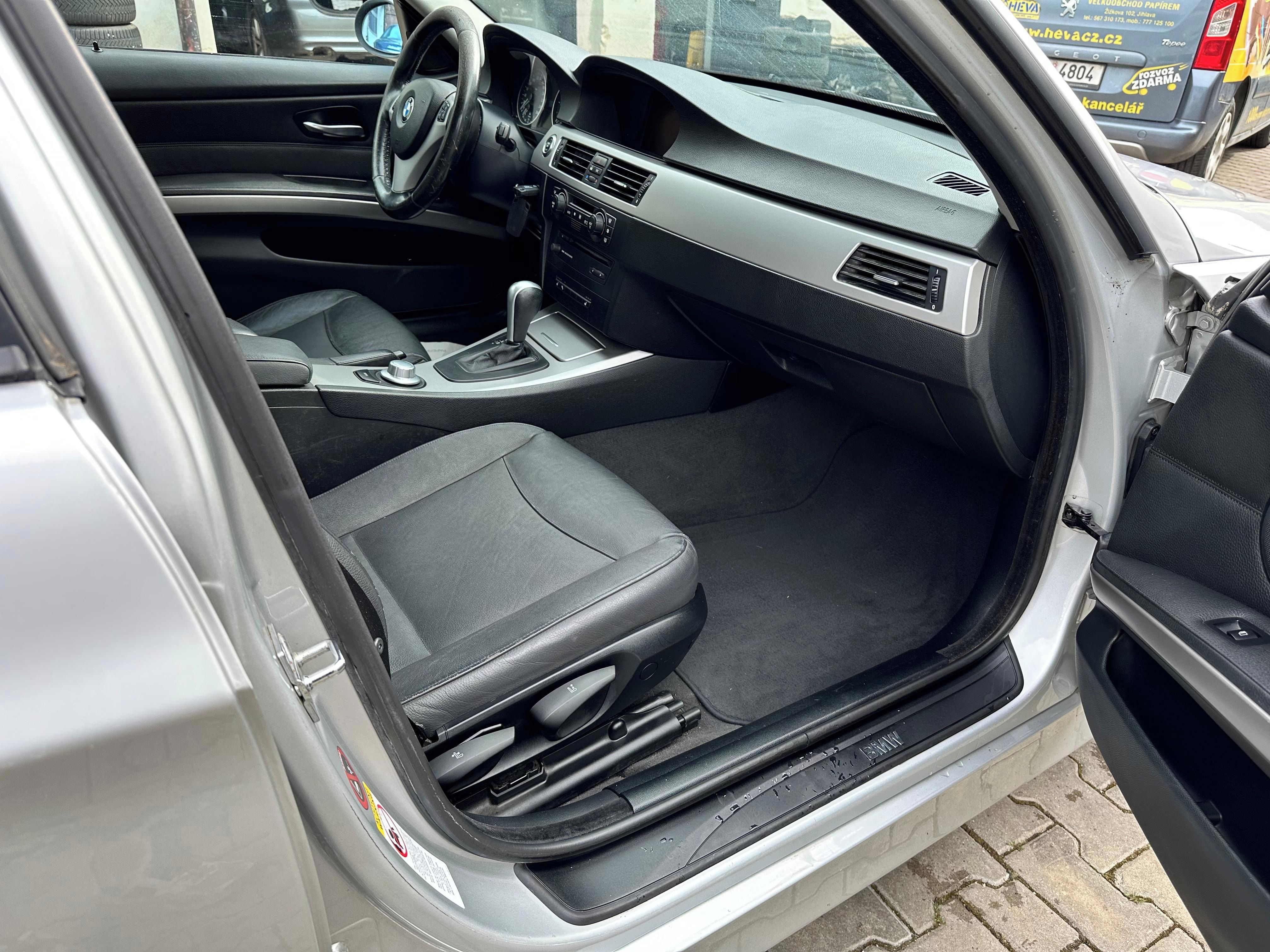 BMW Řada 3, E91 320d motor M47 NESTOČENO - fotka 6