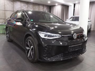 GTX 220kW 4x4 Tažné IQ-Lights