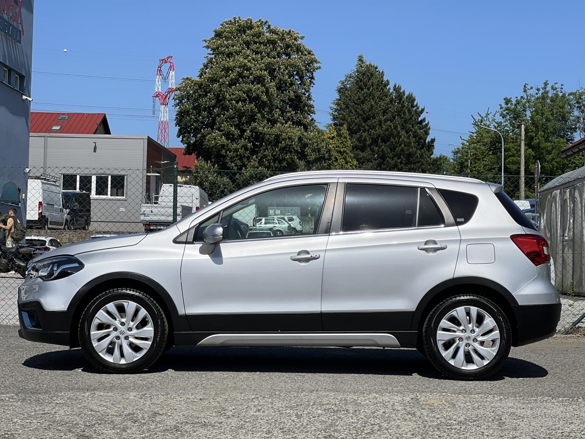 Suzuki SX4 S-Cross, 1.4BJet 4x4 KLIMA KAMERA - fotka 4