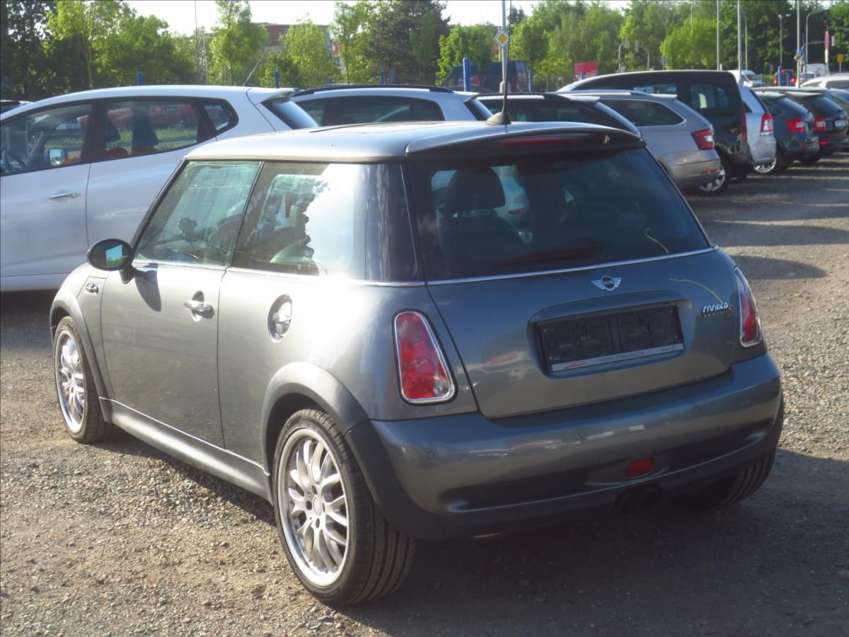 Mini Cooper S, 1,6   125kW/FL/JC Works atd. - fotka 4
