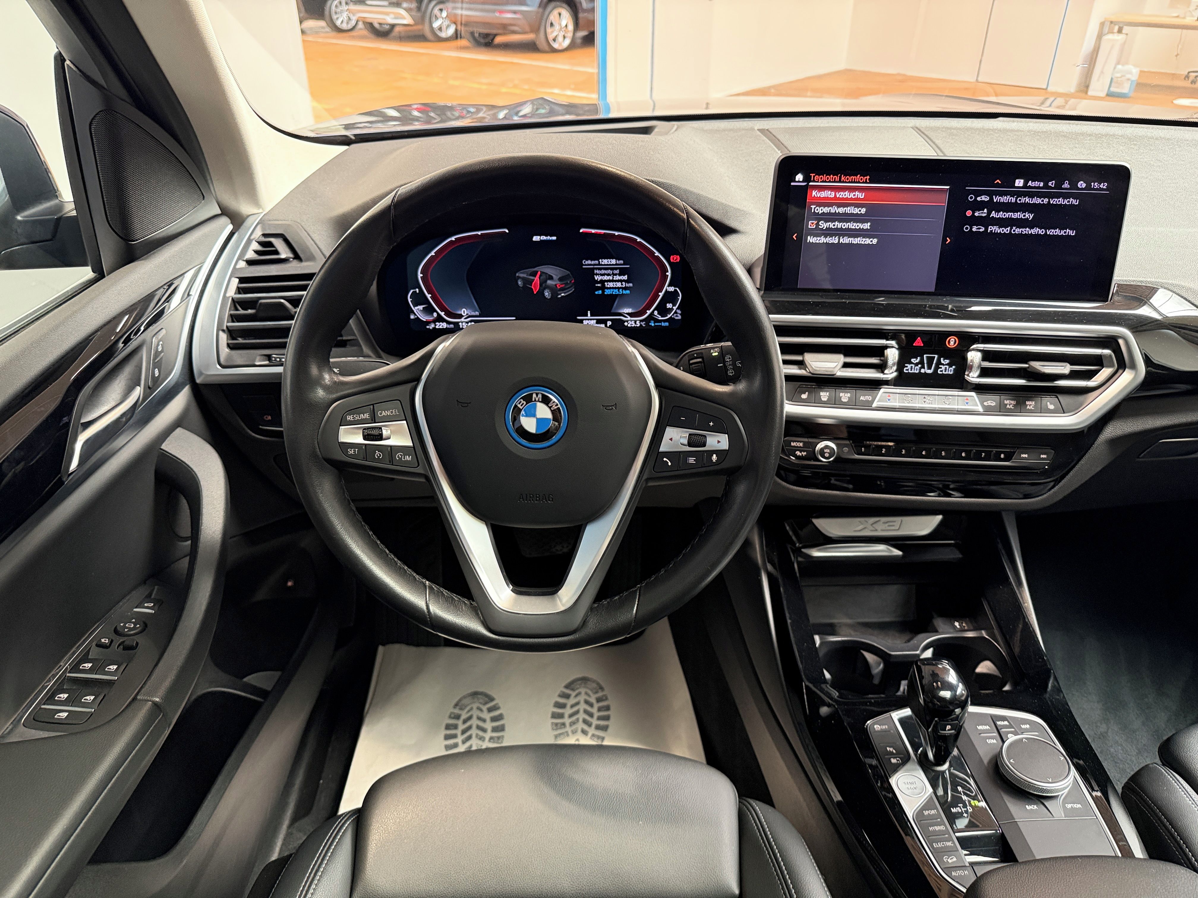 BMW X3, 2.0 xDrive30e AT - fotka 6