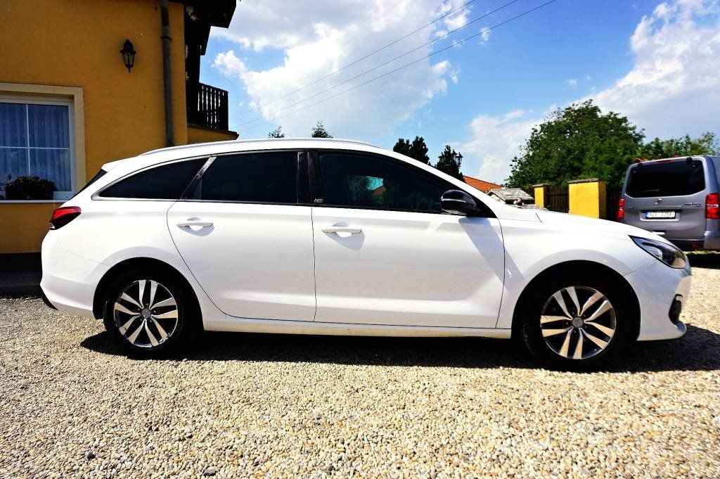 Hyundai i30, GO! 1,4 T-GDI 103 kW - fotka 3