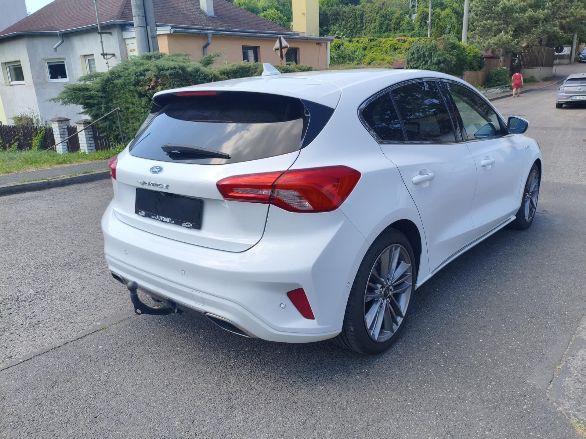 Ford Focus, 2,0 Tdci 110Kw Vignale 8AT - fotka 6