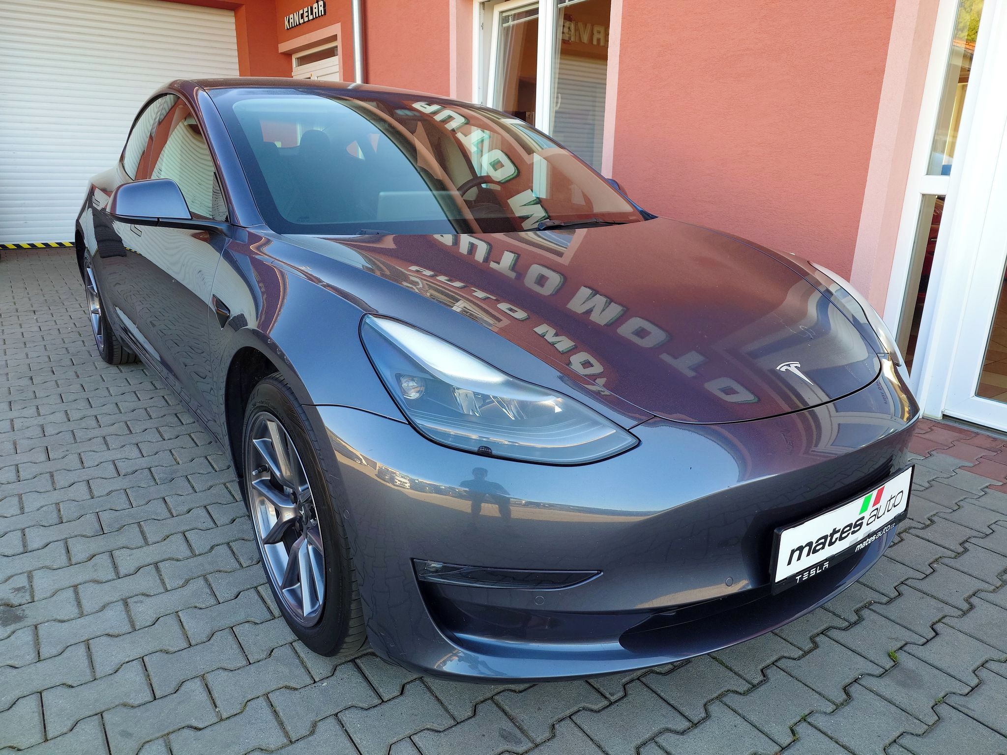 Tesla Model 3, Long Range Dual Motor 366kW - fotka 4