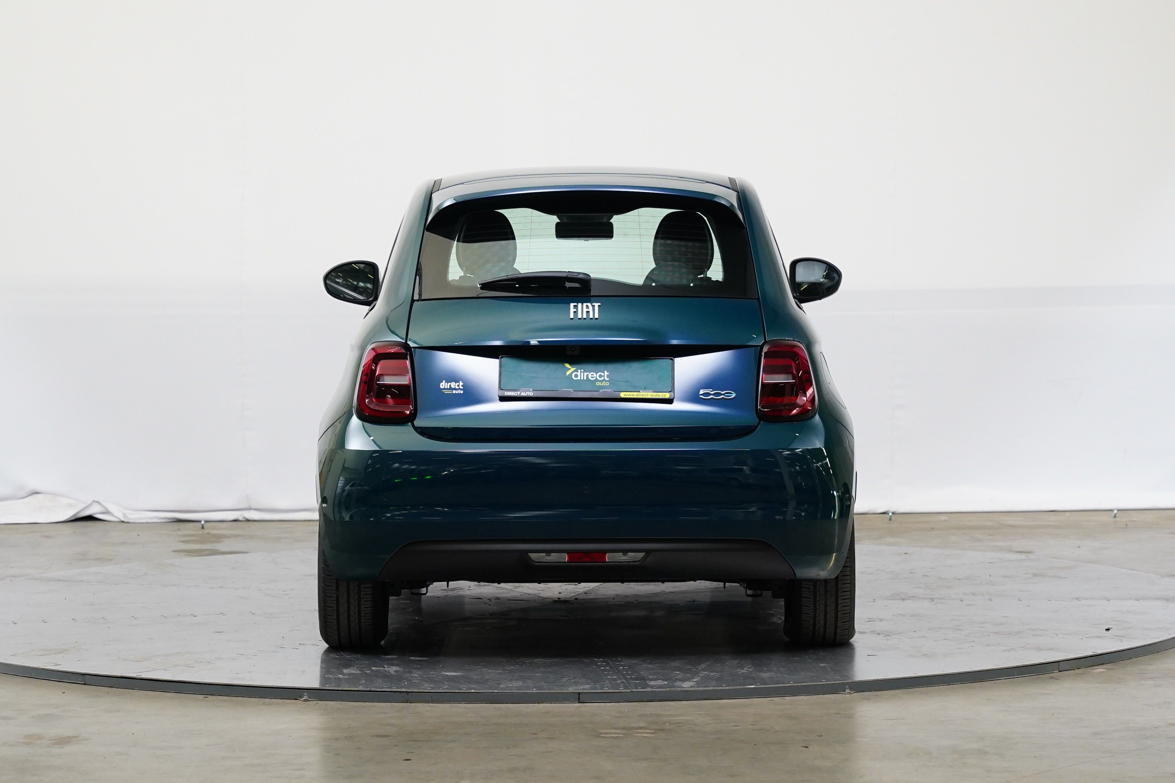 Fiat 500E, 42 kWh 87 kW - fotka 6