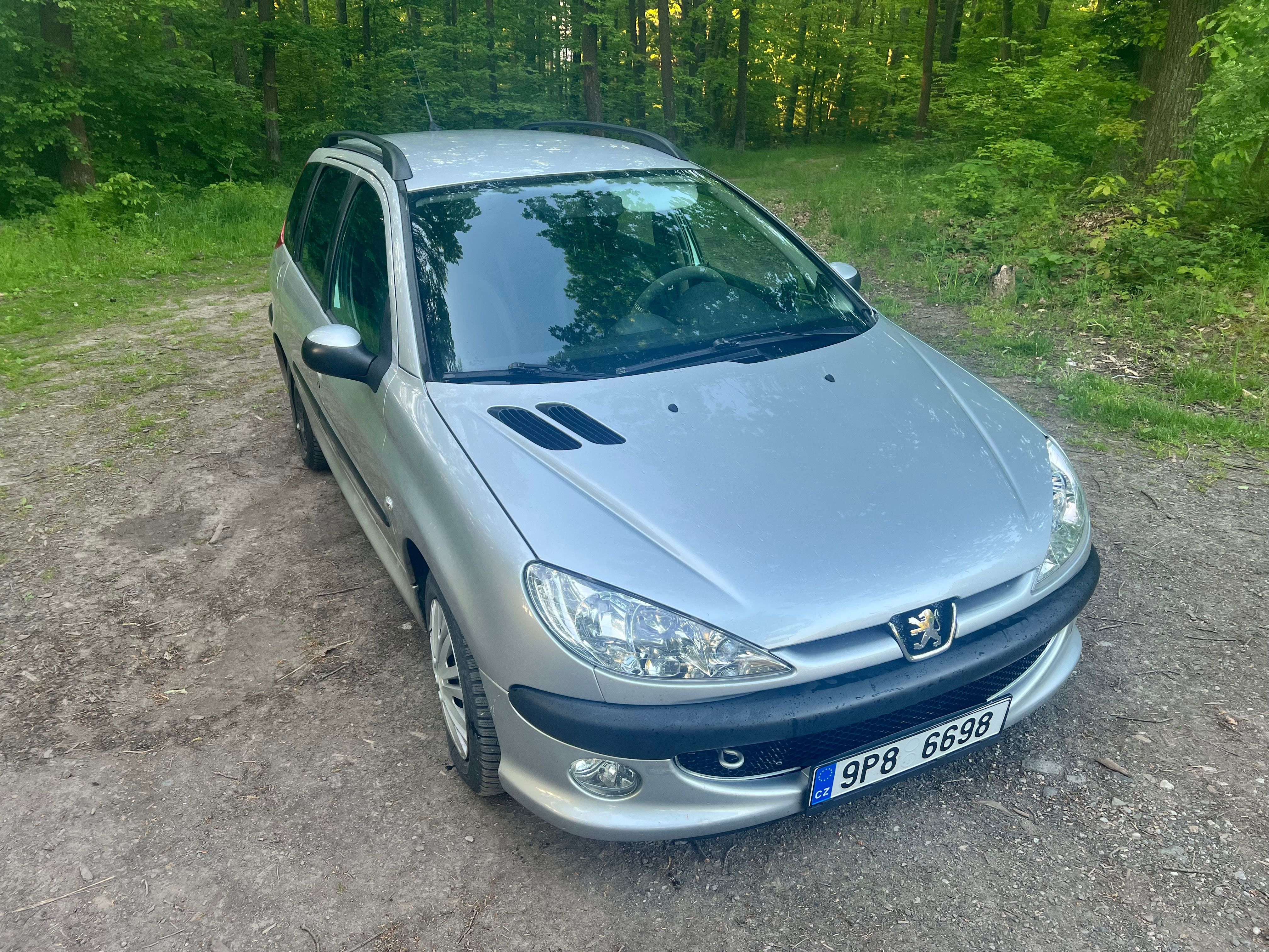 Peugeot 206, Peugeot 206 SW 1,4 75tis km - fotka 2