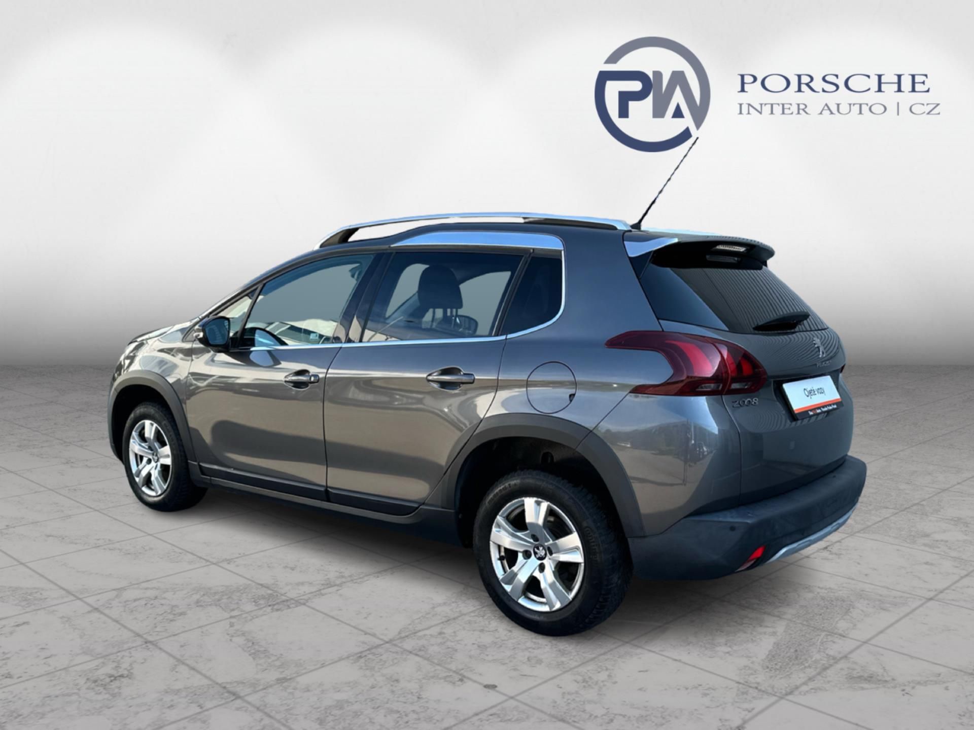 Peugeot 2008, 1.2 PureTech Allure 73kW Man. - fotka 4