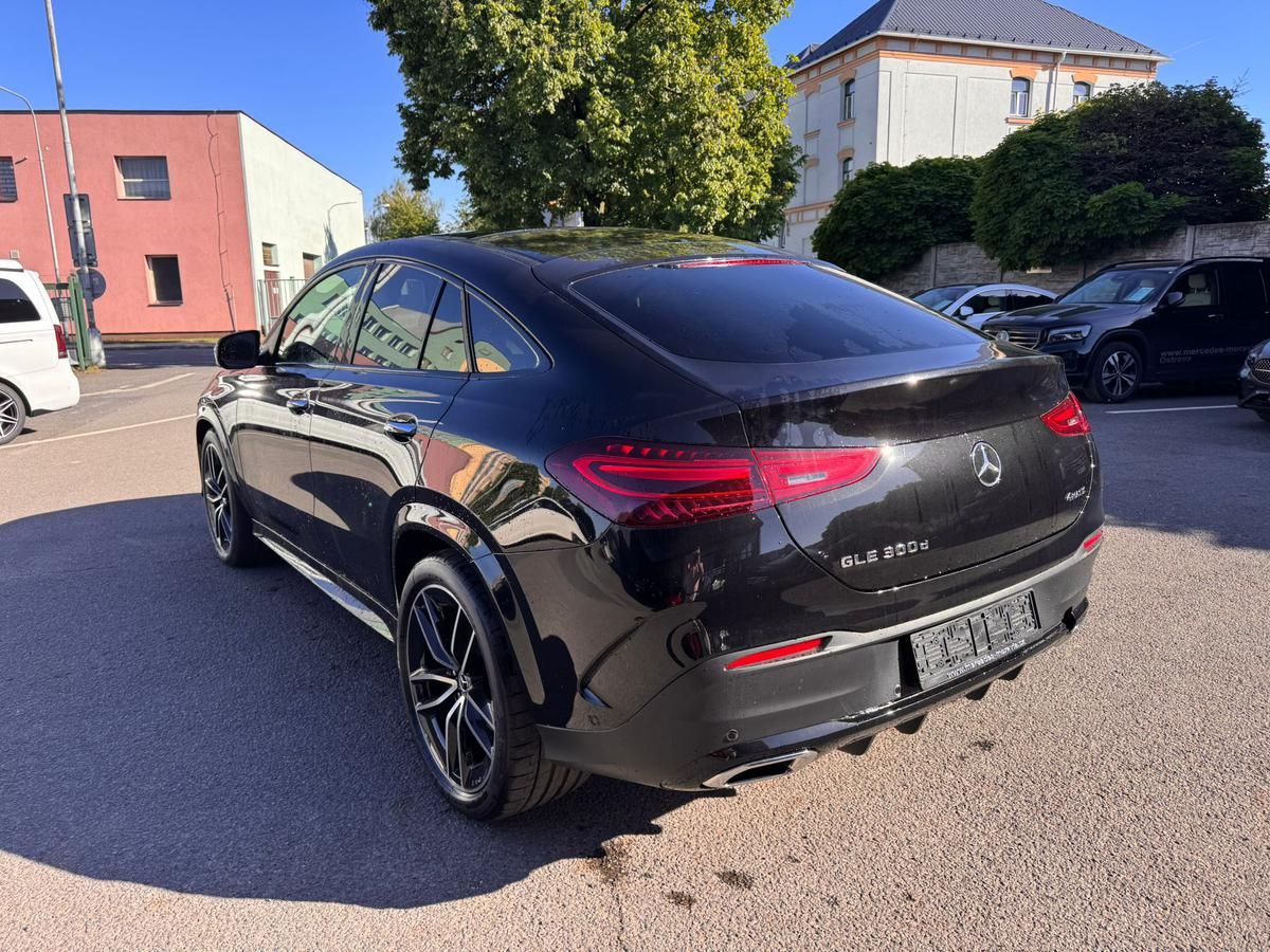 Mercedes-Benz GLE, 300 d 4MATIC kupé - fotka 5