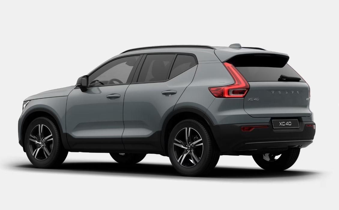 Volvo XC40, B3 AUT DARK PLUS - fotka 6