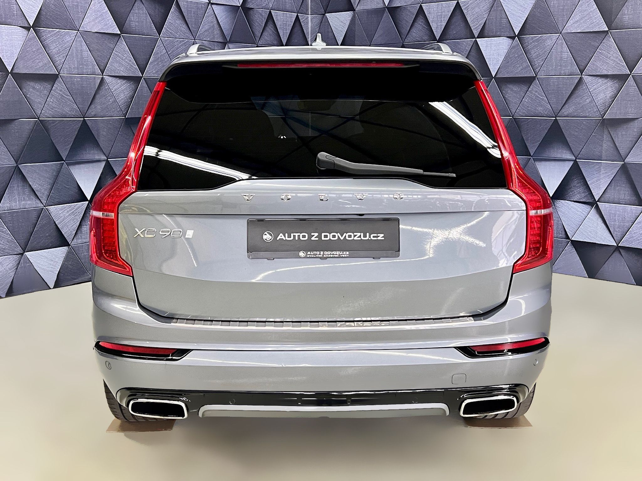 Volvo XC90, B5 AWD EXCELLENCE R-DESIGN - fotka 6