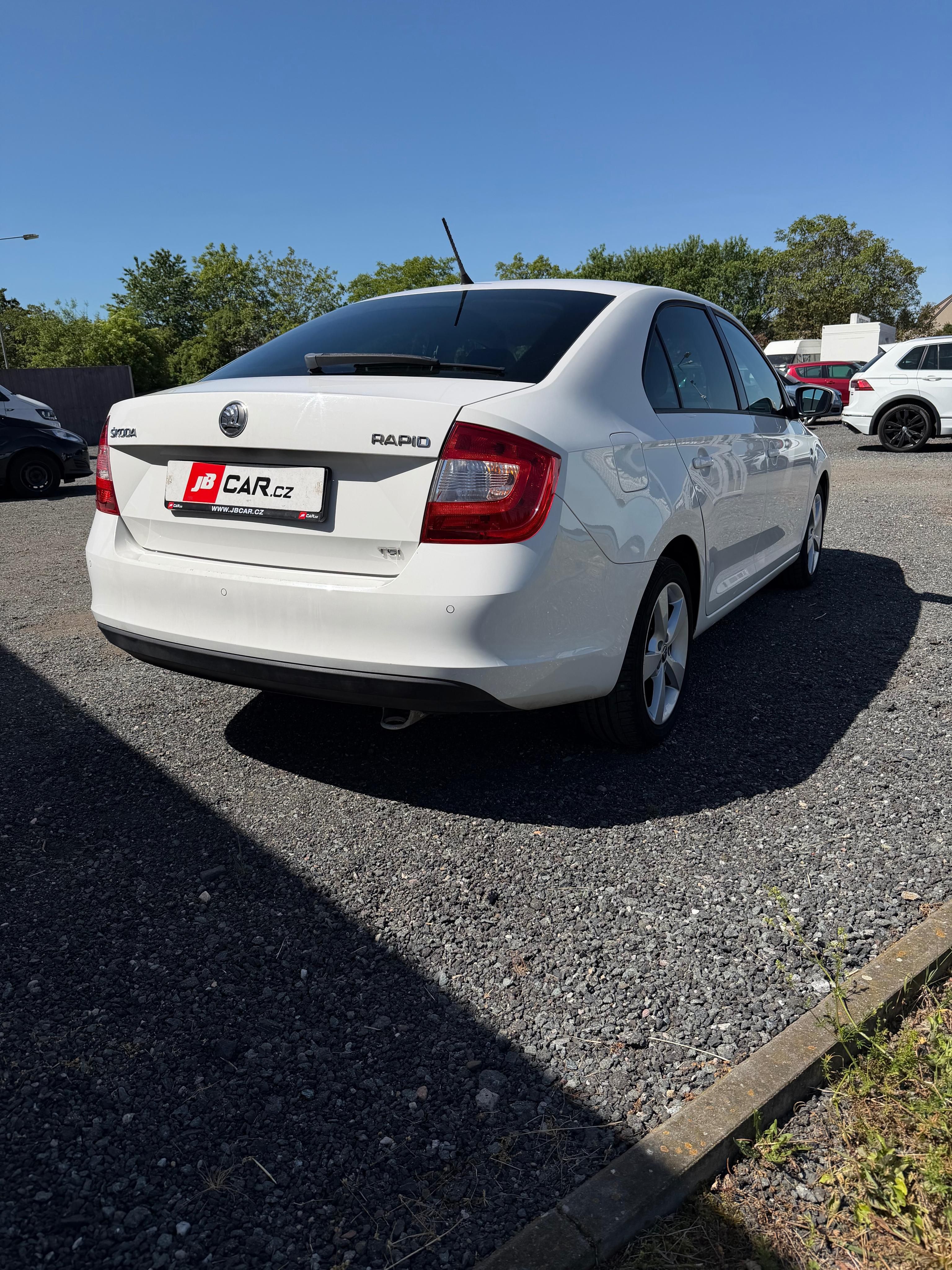Škoda Rapid, 1.2 TSI 77 kW ELEGANCE VÝHŘEV - fotka 4