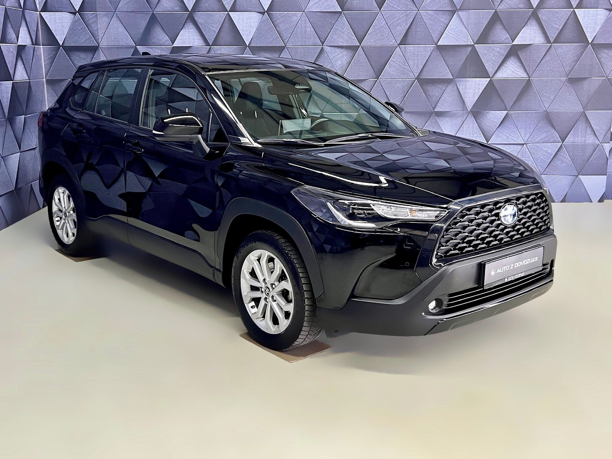 Toyota Corolla Cross, 2.0 HYBRID e-CVT COMFORT - fotka 4