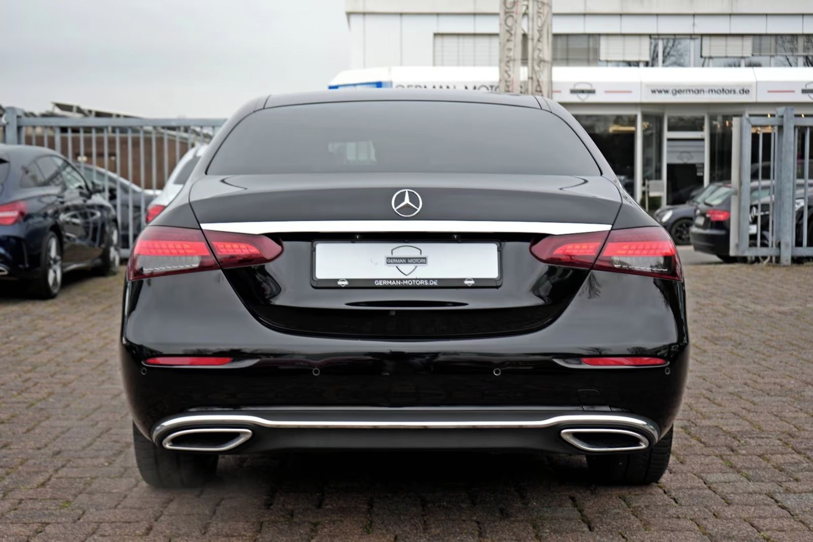 Mercedes-Benz Třídy E, E400d 4Matic*Hud*AirMatic - fotka 4