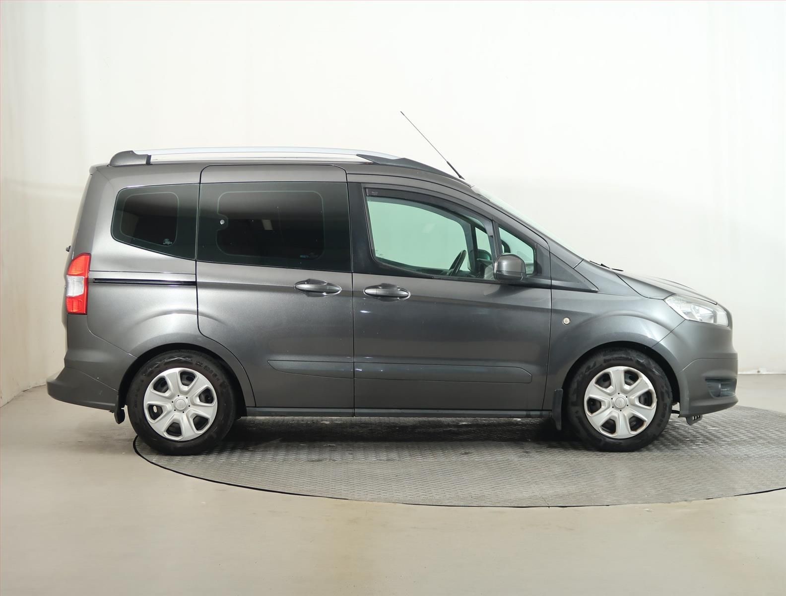 Ford Tourneo Courier, 1.0 EcoBoost, 5Míst, Klima, ČR - fotka 6