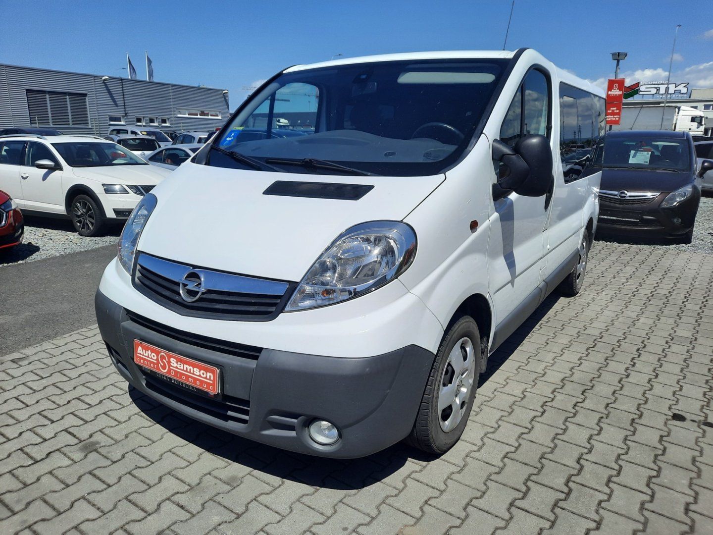 Opel Vivaro, 2.0 CDTi 84kW 9 MÍST*KLIMA* - fotka 5
