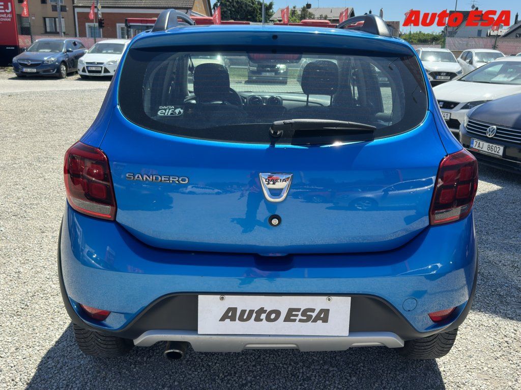 Dacia Sandero, 0.9 TCe,ČR,navi,AC,temp - fotka 5