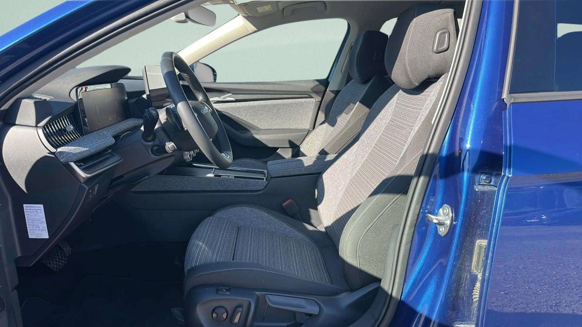 Škoda Superb, Combi Selection 2,0TDI 110kW D - fotka 6