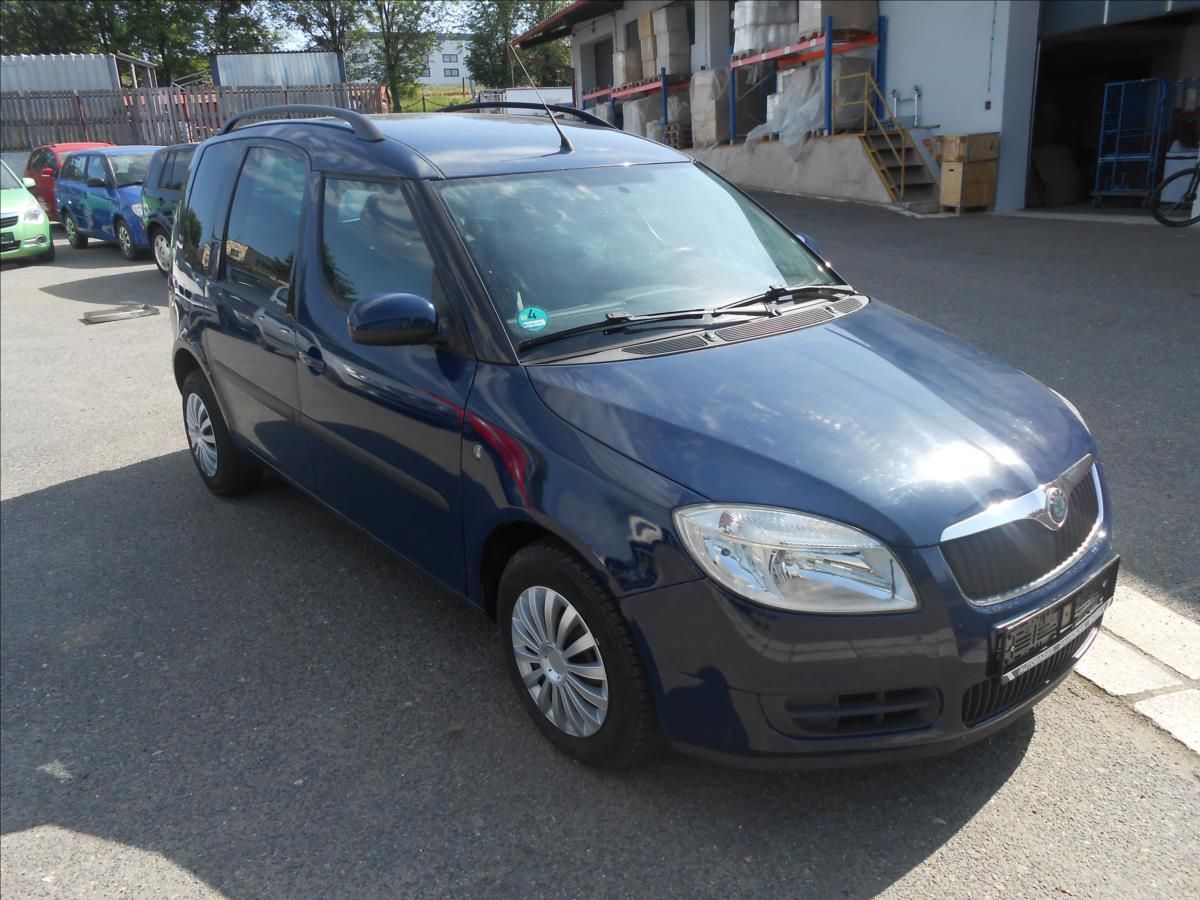 Škoda Roomster, 1,4 16V 63Kw - fotka 3