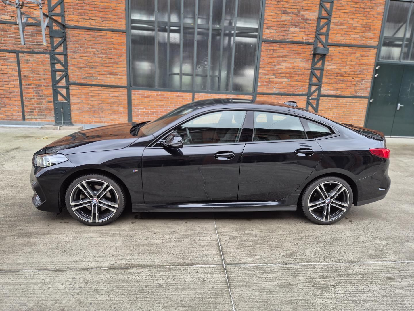 BMW Řada 2, 218i Gran Coupé M Sport - fotka 2