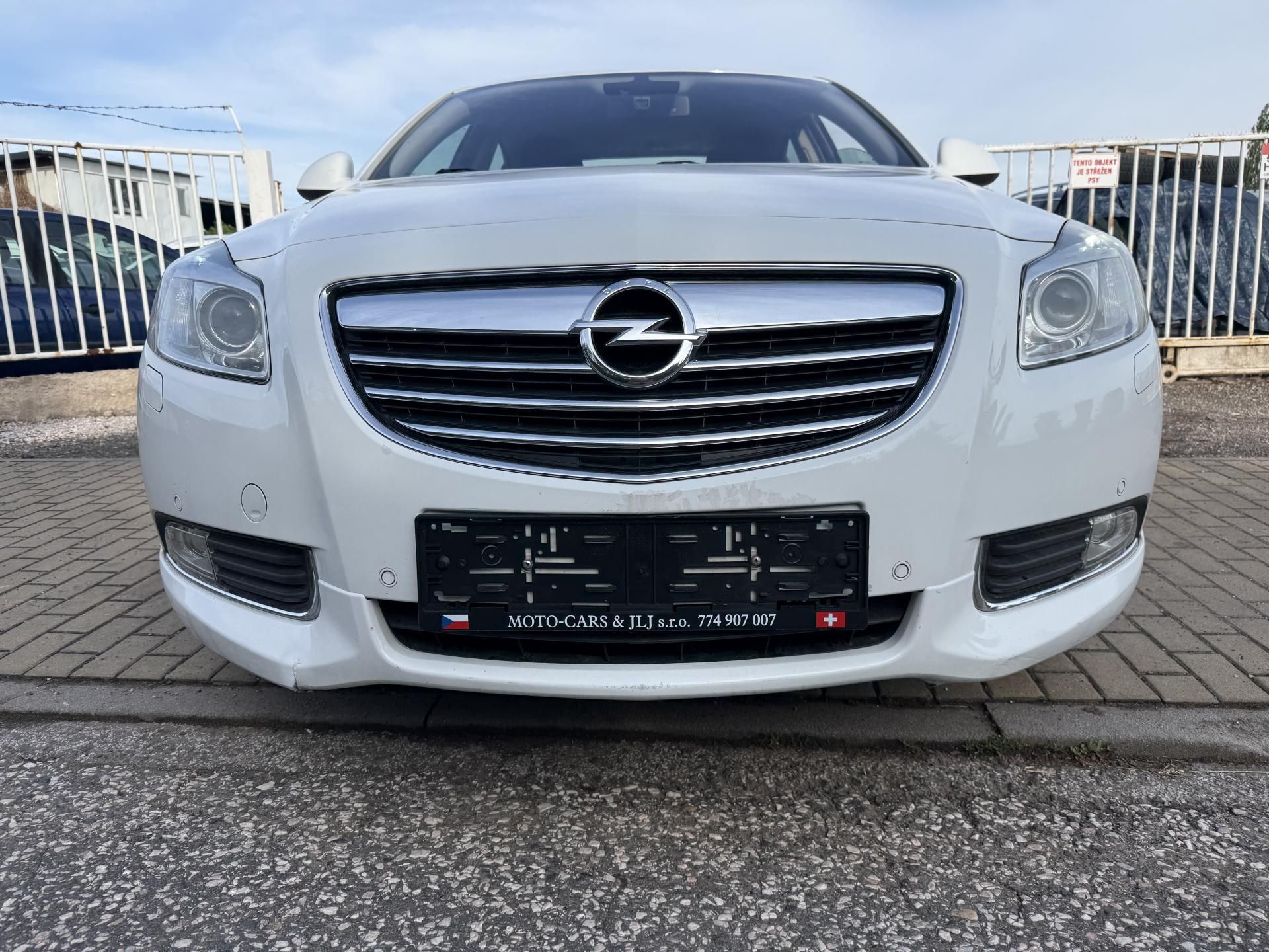 Opel Insignia, 2.0 T 162kw 4x4!