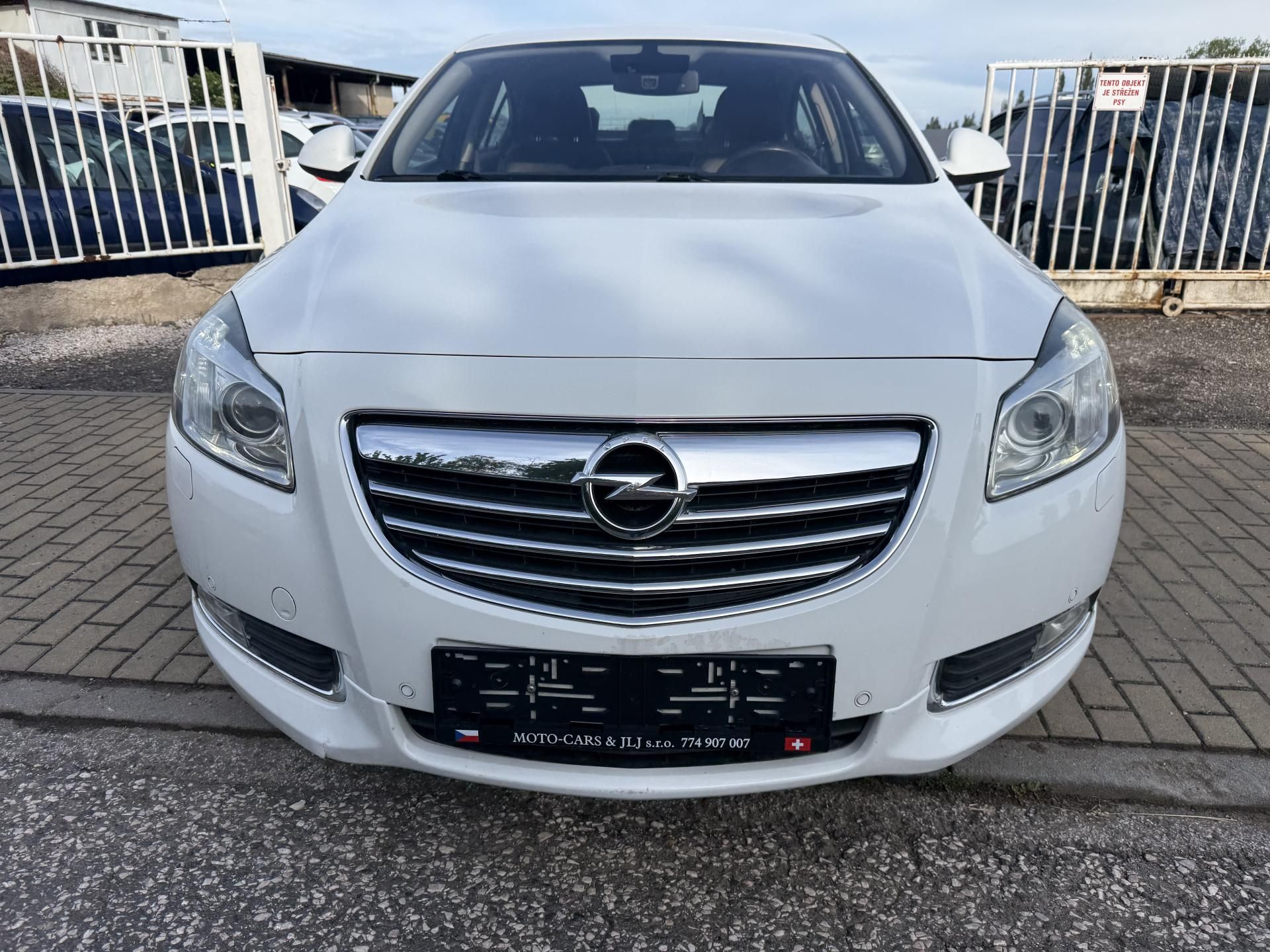 Opel Insignia, 2.0 T 162kw 4x4! - fotka 3