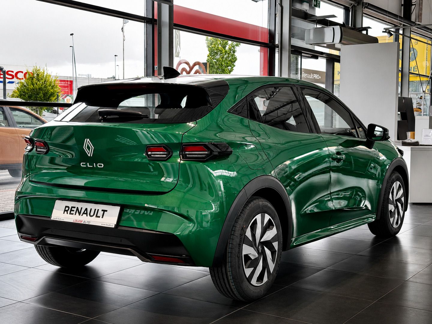 Renault Clio, Evolution TCe 115  1,2 84 kW - fotka 4