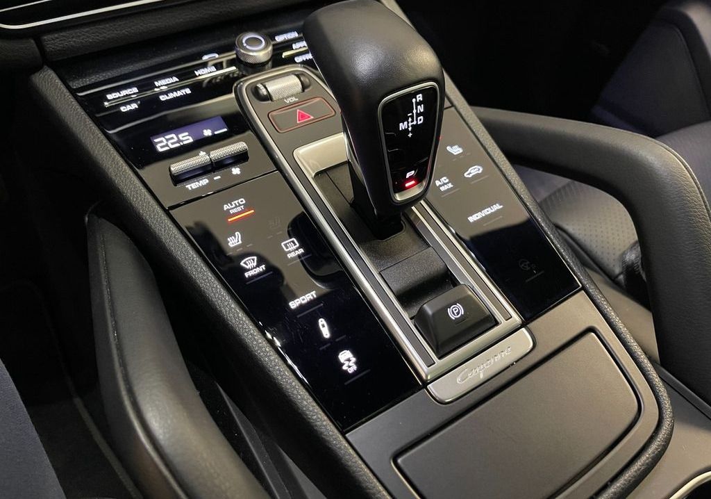Porsche Cayenne, BOSE - fotka 6