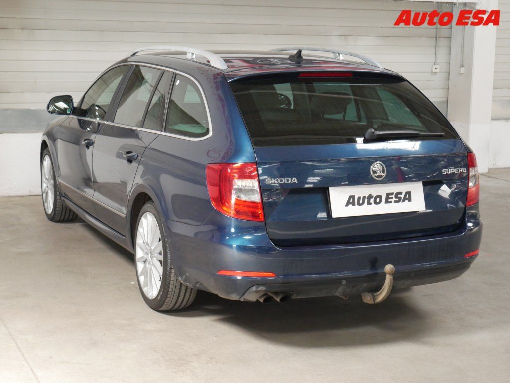 Škoda Superb, 1.6 TDI - fotka 4