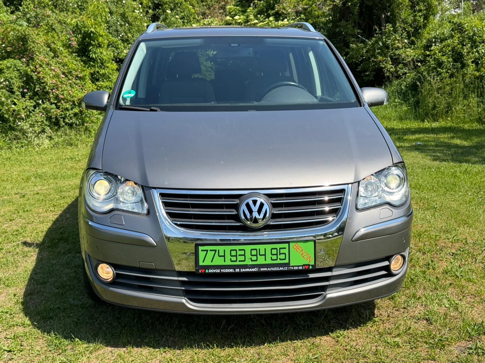 Volkswagen Touran, 1,4 TSI HIGHLINE - PARKPILOT - fotka 2