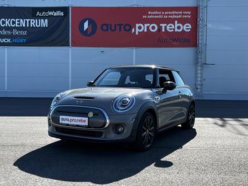 SE 135kW Kůže Head-up, LED