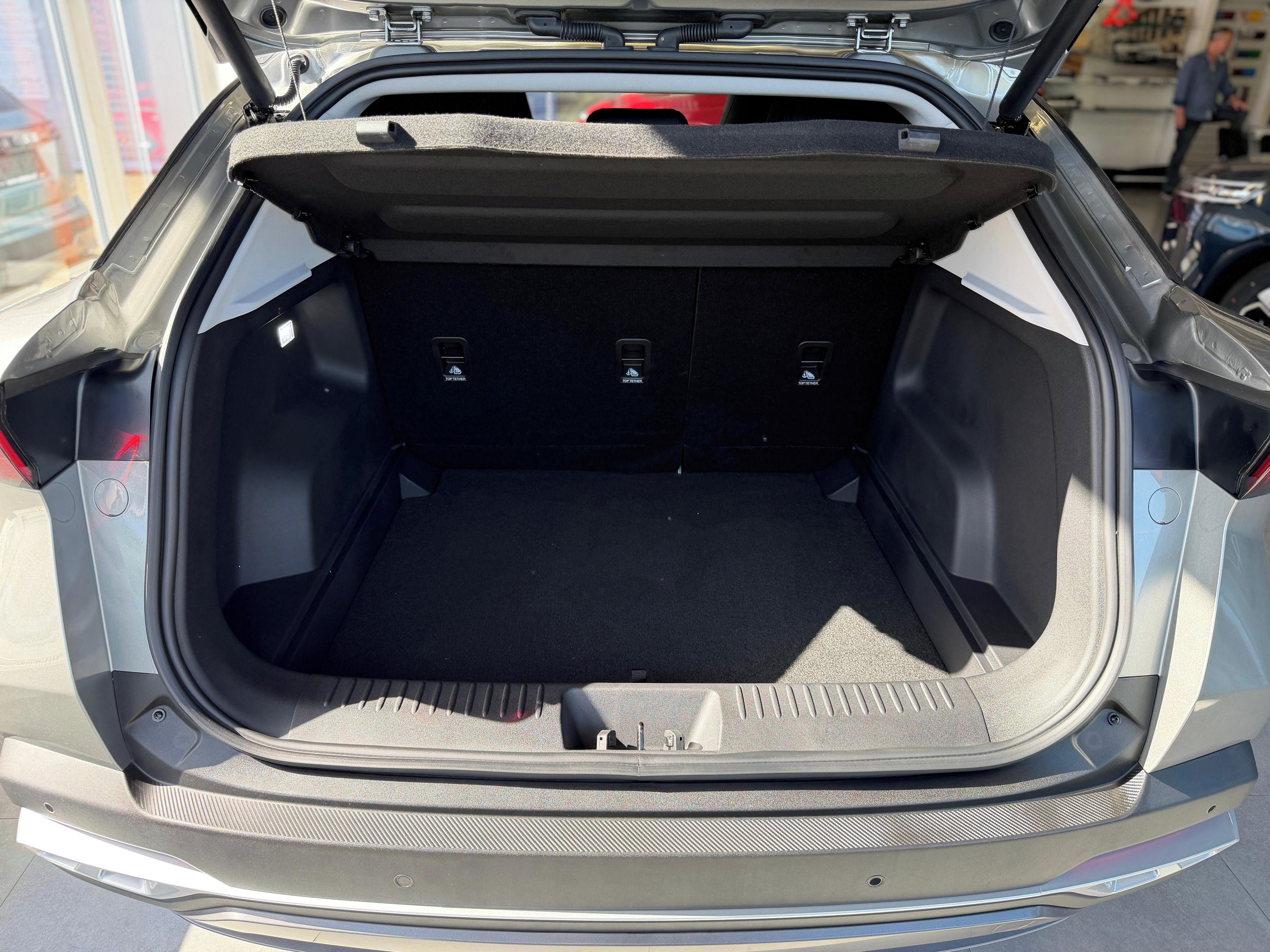 Omoda 5, 1.6 T 108 kW Premium A/T - fotka 3