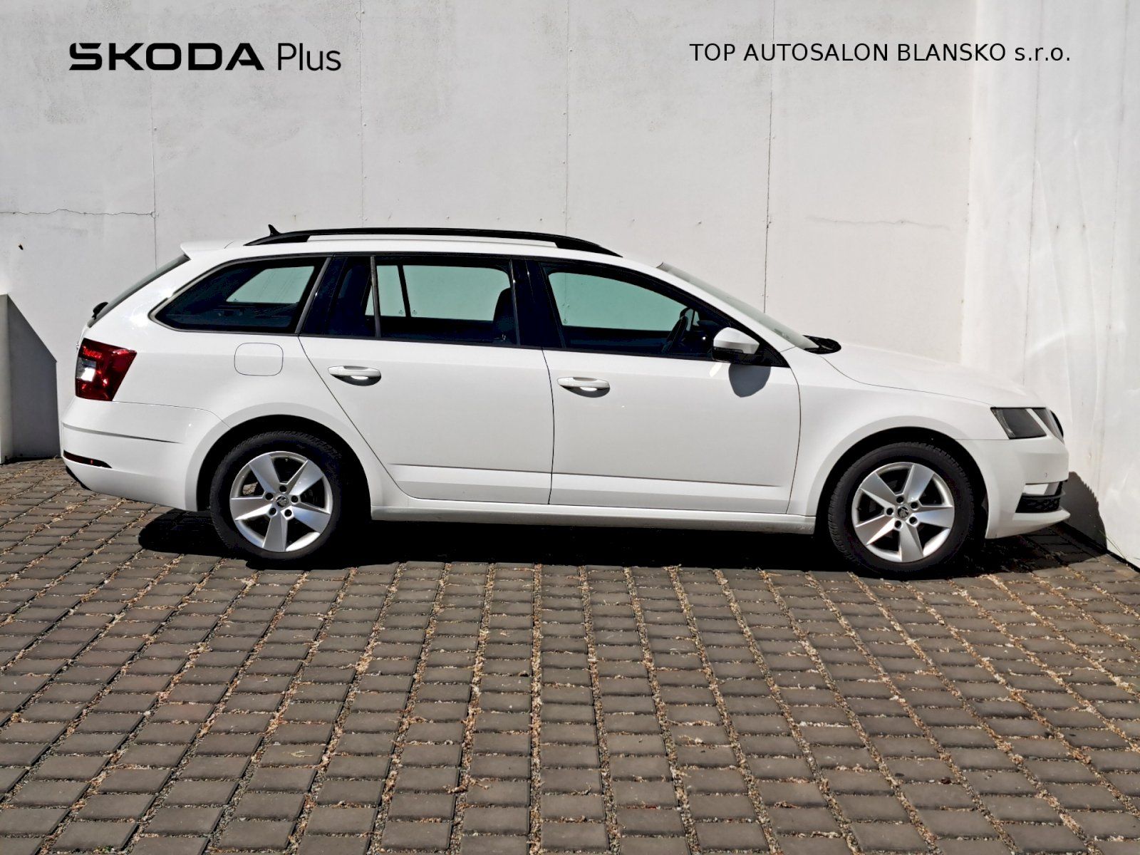Škoda Octavia, 1,6TDI 85kW Ambition Plus - fotka 3