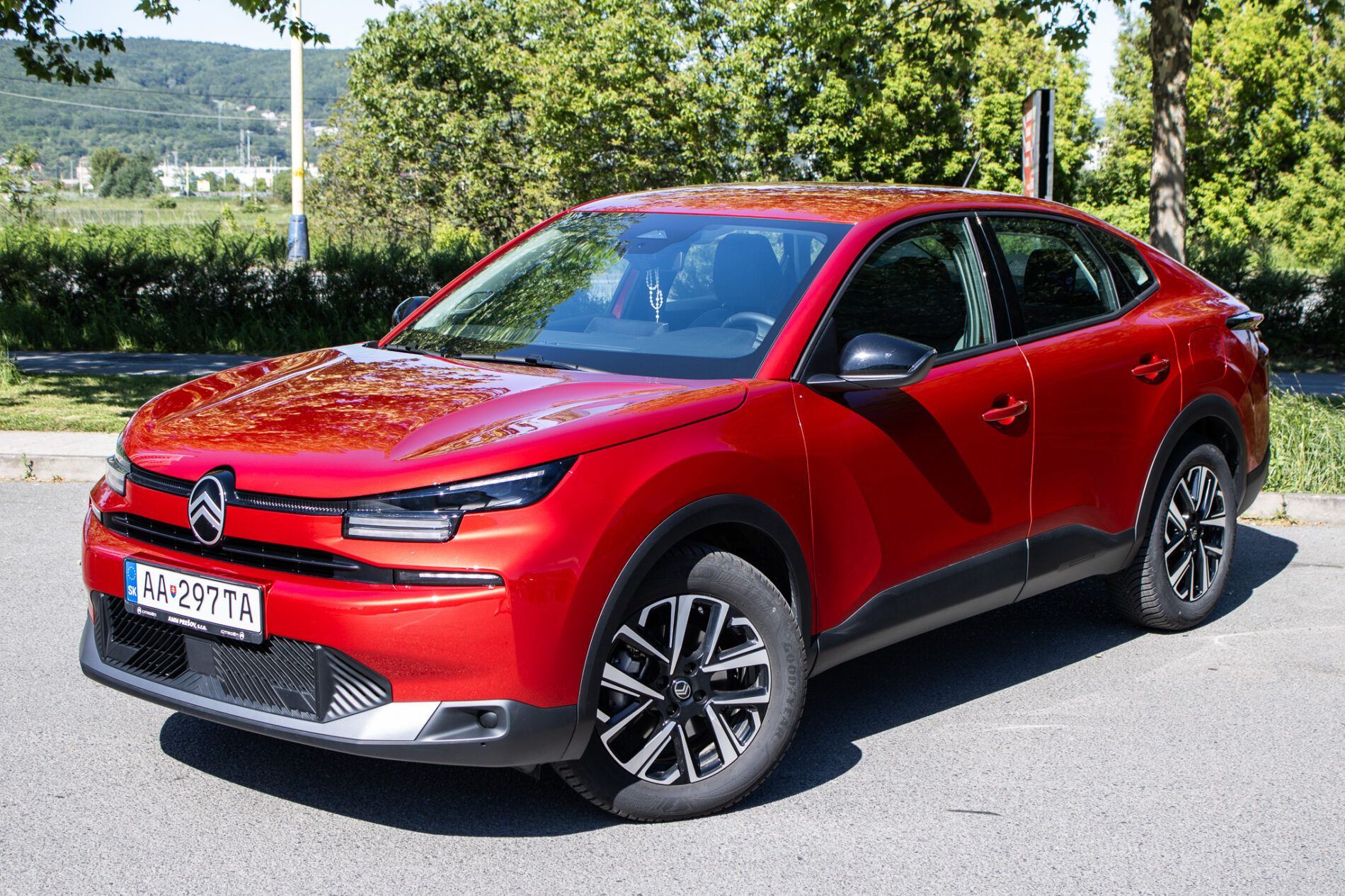 Citroën C4 X - fotka 2