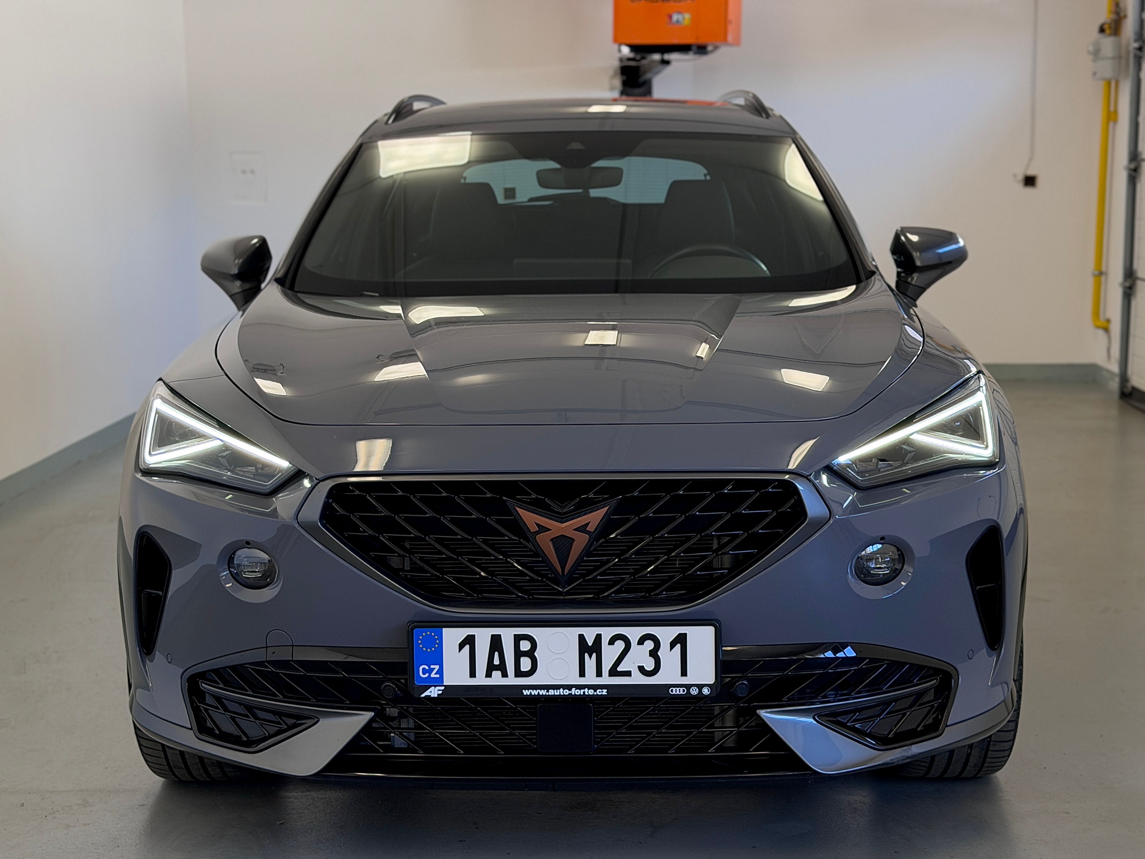 Cupra Formentor, 2,0 TSI DSG 140KW 4x4 čr.1 Maj - fotka 3