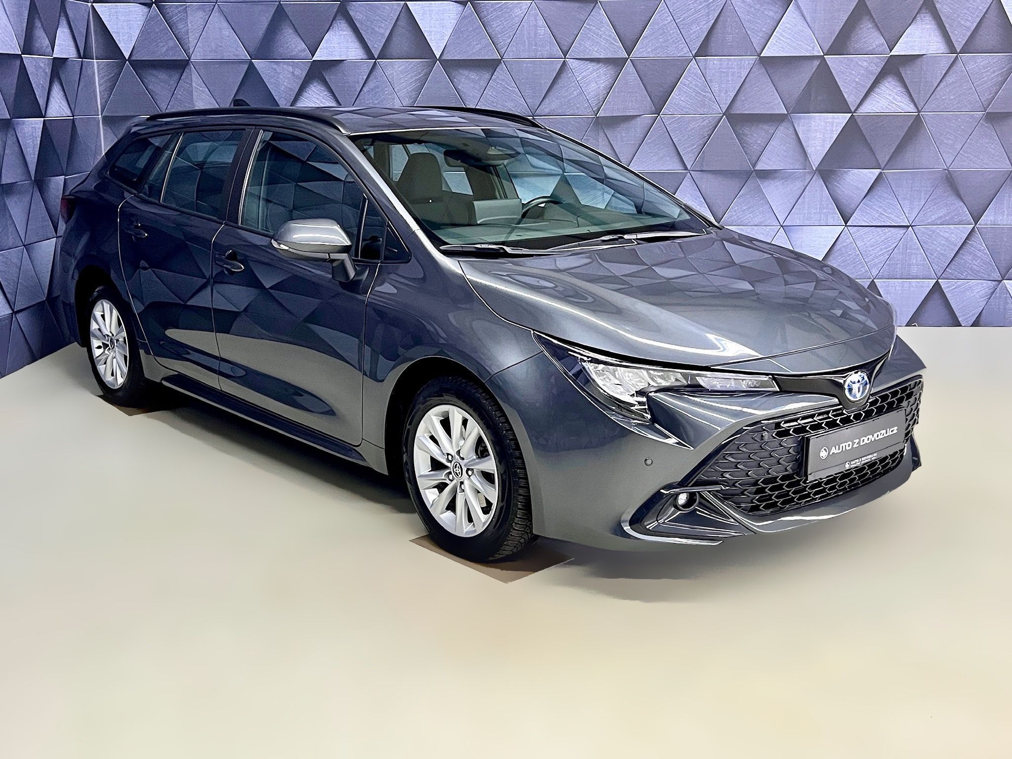 Toyota Corolla, 1.8 HYBRID e-CVT COMFORT - fotka 4