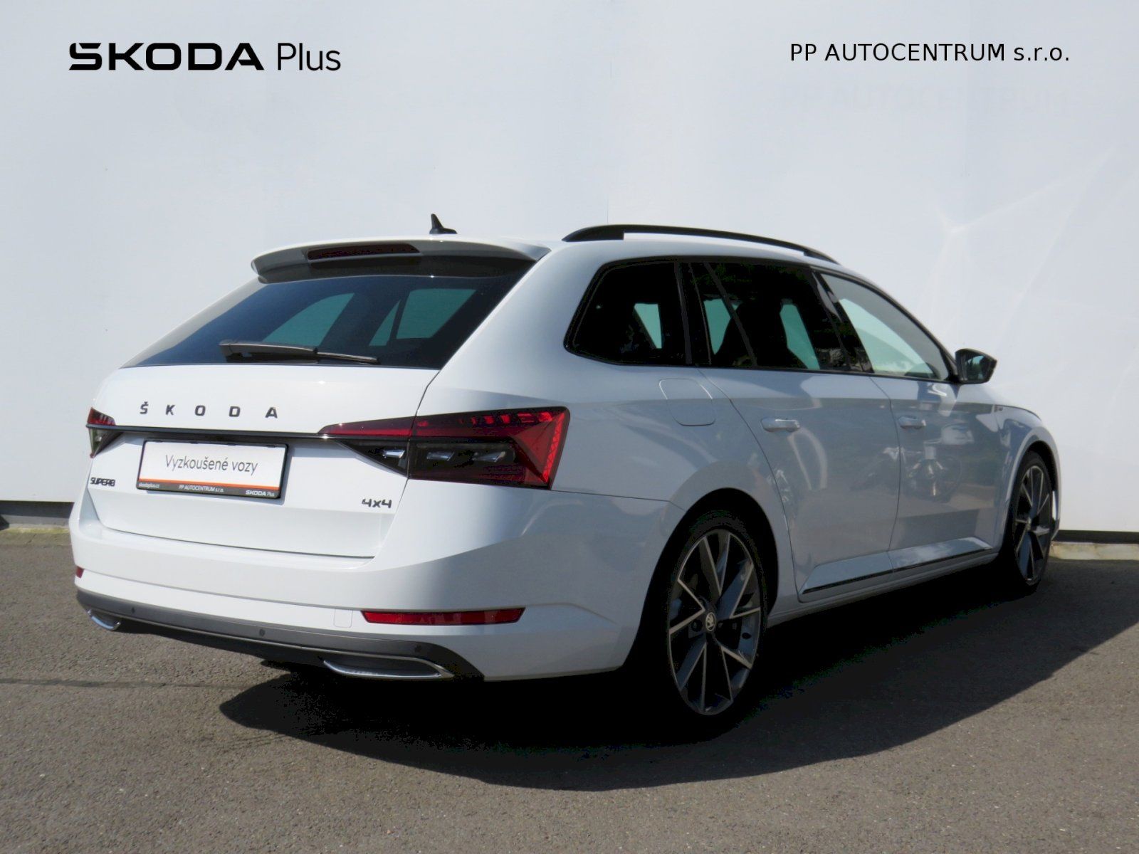 Škoda Superb, SportLine 4x4 DSG 2.0TDI 147kW - fotka 2