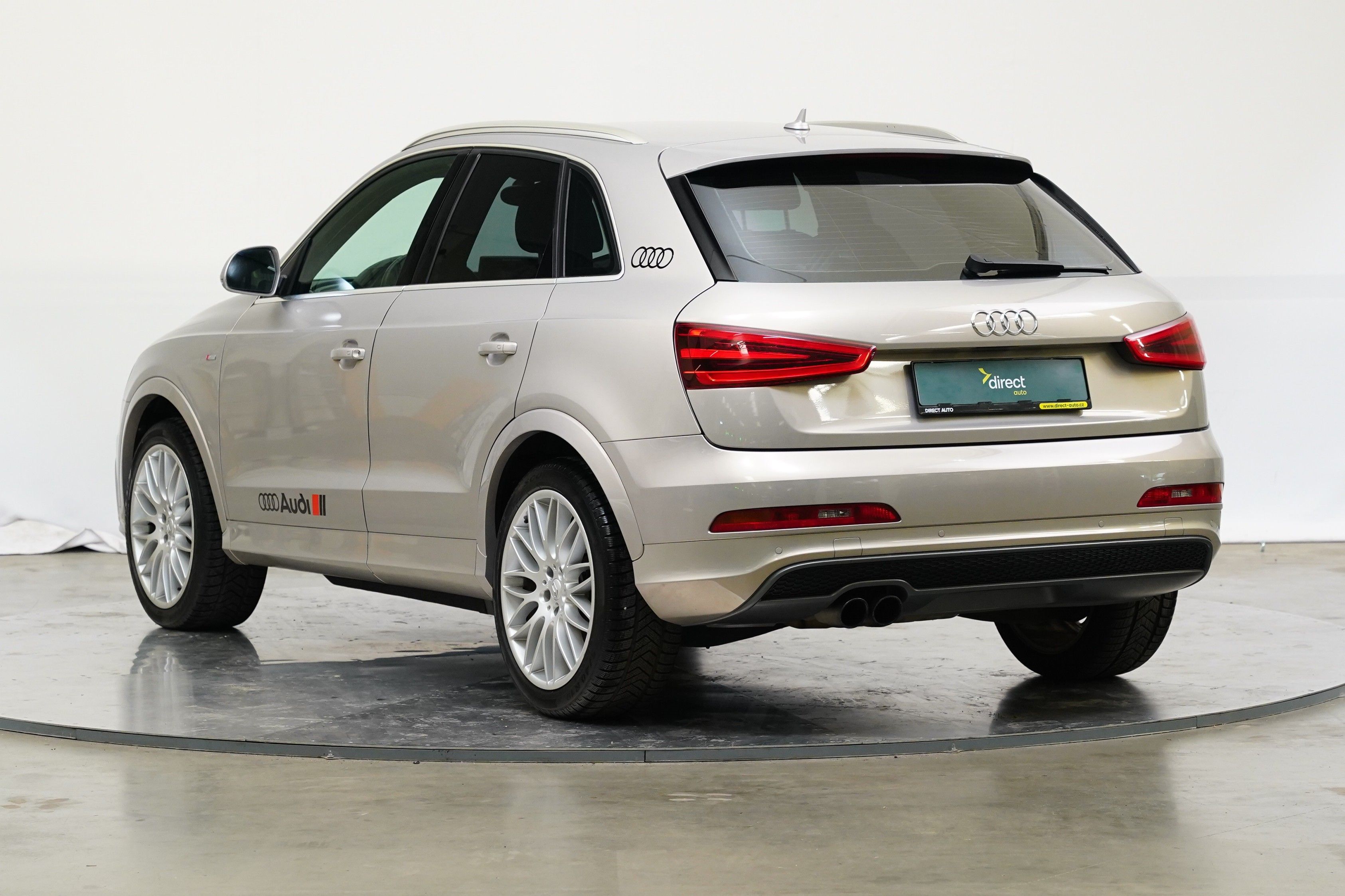 Audi Q3, 2.0 TFSI 155 kW 4x4 Standard - fotka 4