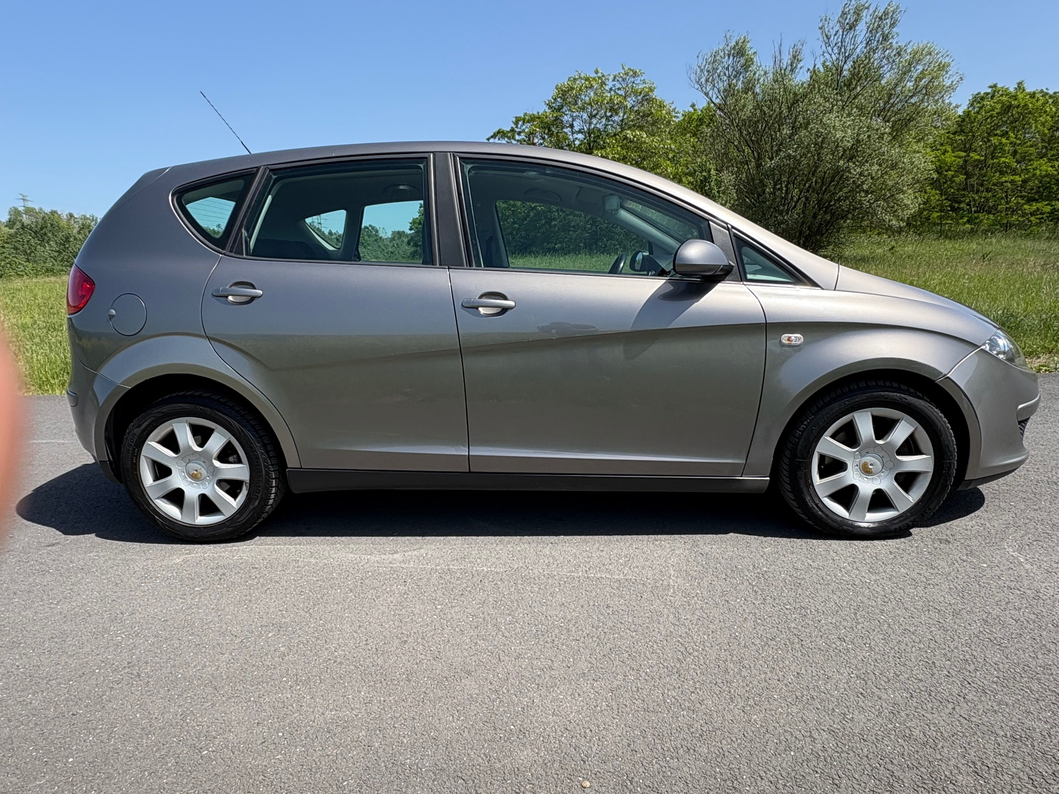 Seat Altea, 1.9TDI, 1.MAJITEL, NOVÁ STK - fotka 6