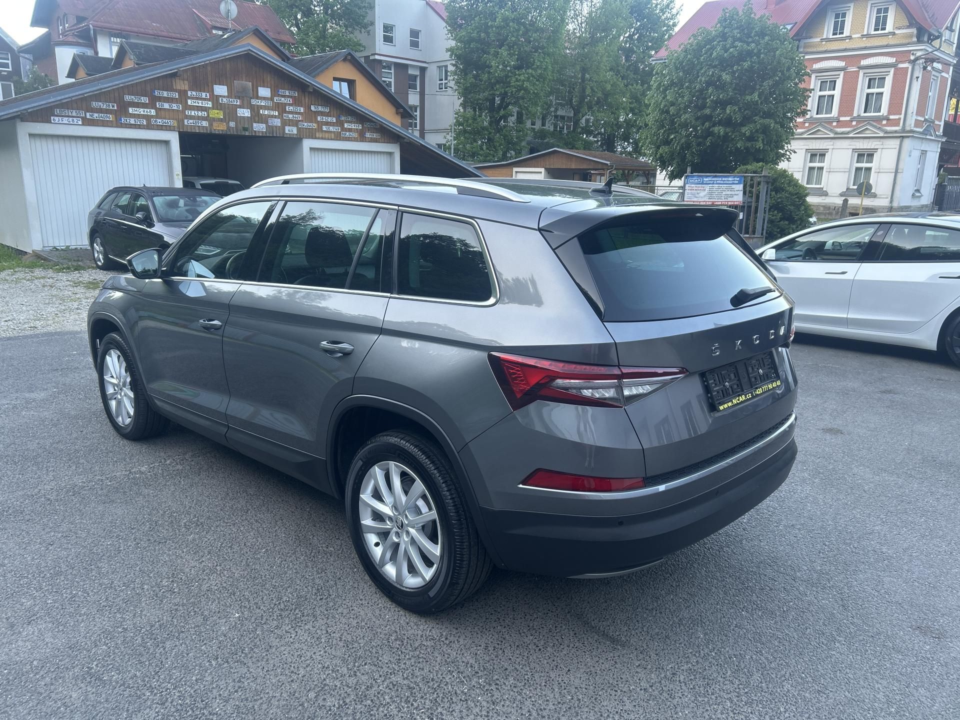 Škoda Kodiaq, 2,0TDi,110kw,DSG,19ALU - fotka 5