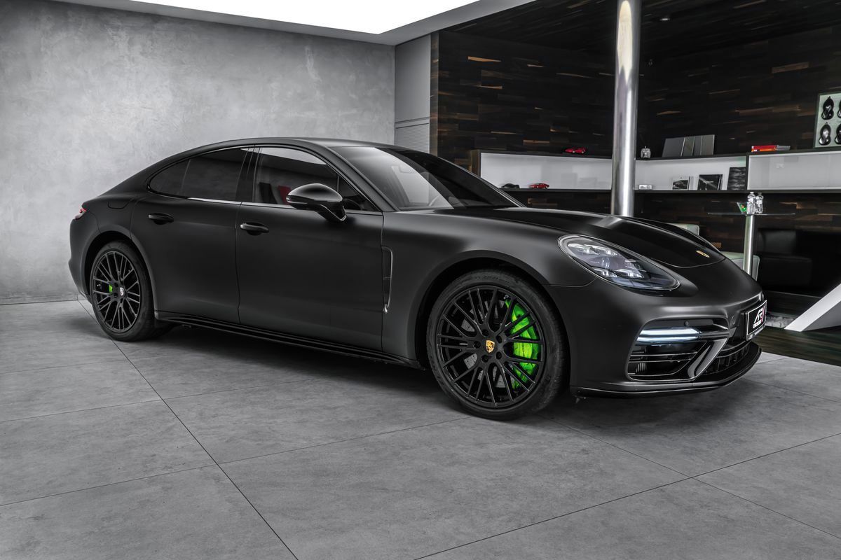 Porsche Panamera, Turo S E-Hybrid Sport Chrono P - fotka 4