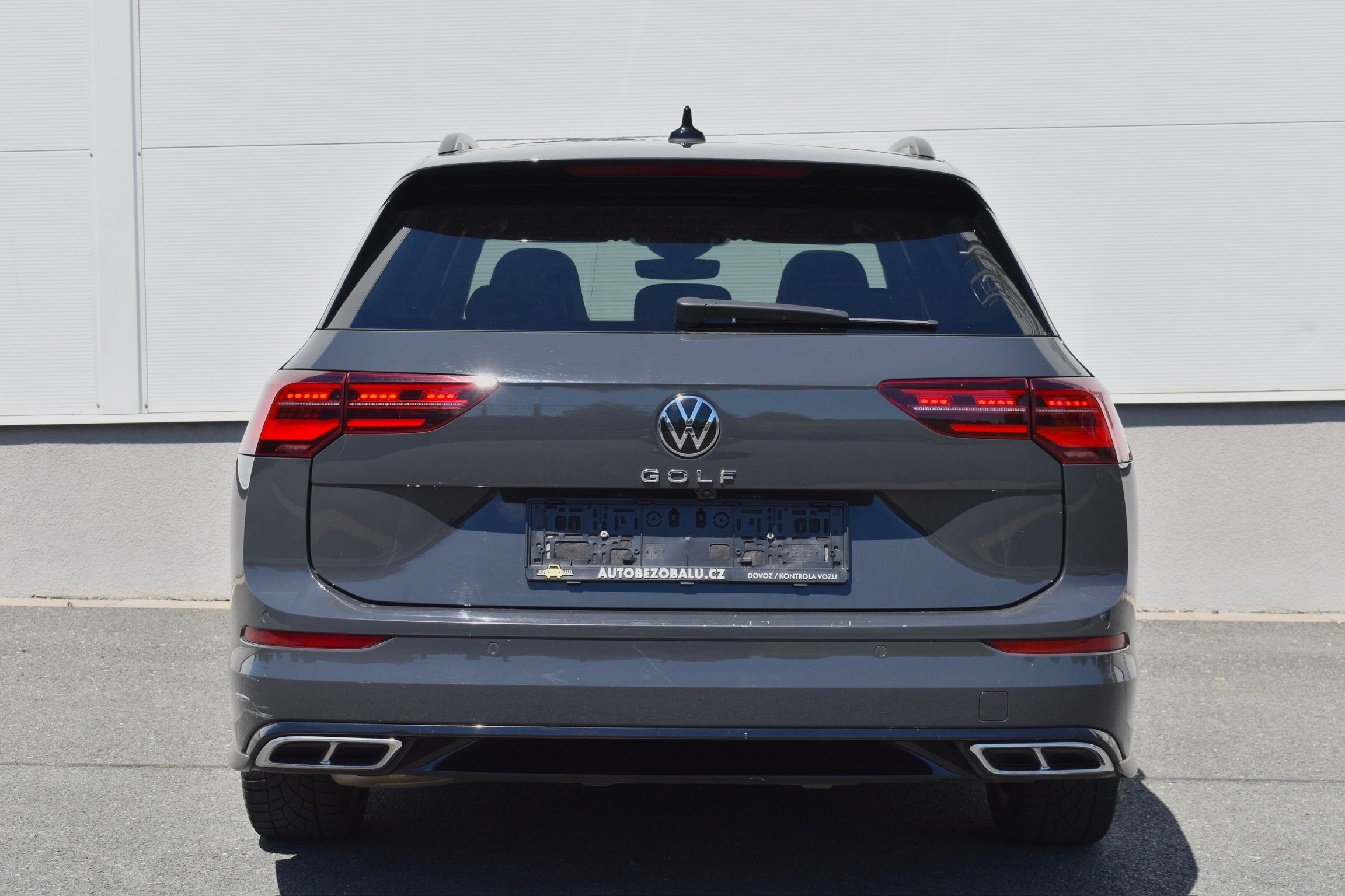 Volkswagen Golf, R-LINE/DSG/PANO/ACC/MATRIX - fotka 6
